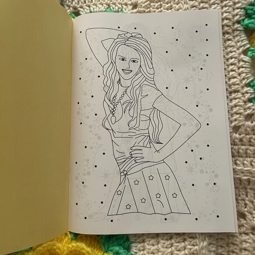 Lot of Disney 7 Hannah Montana coloring book and stickers. - Picture 6 of 8